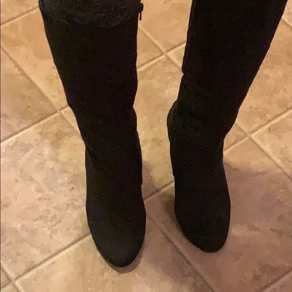 Boots 👢 - Picture 2 of 2